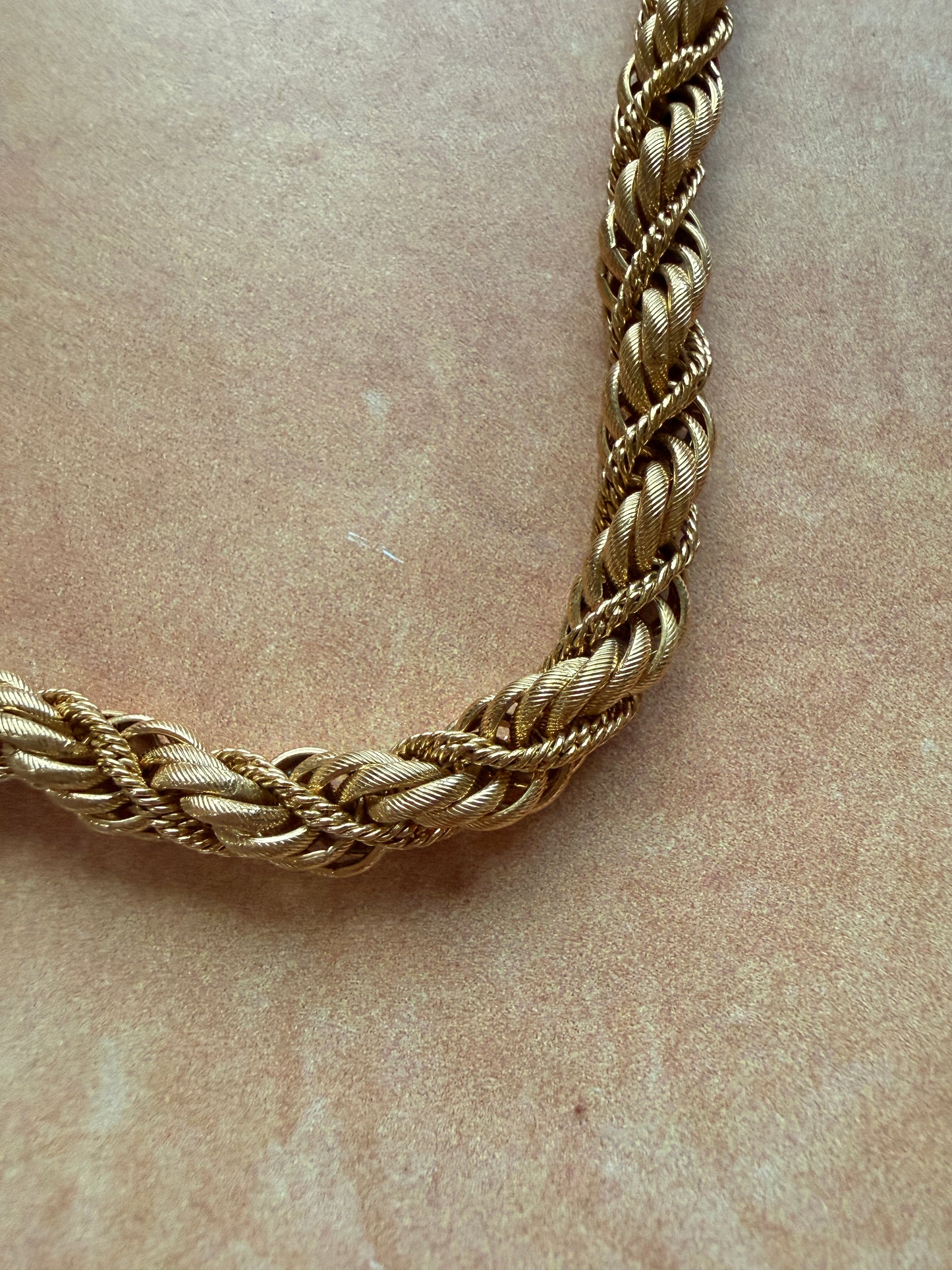 Vintage Necklace 001