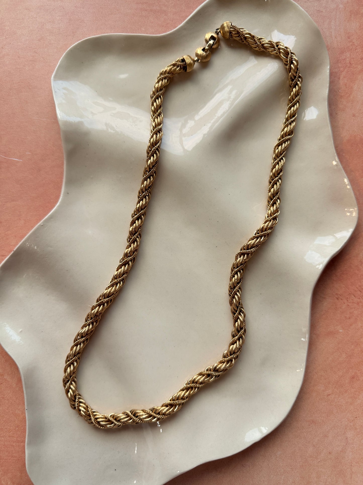 Vintage Necklace 001